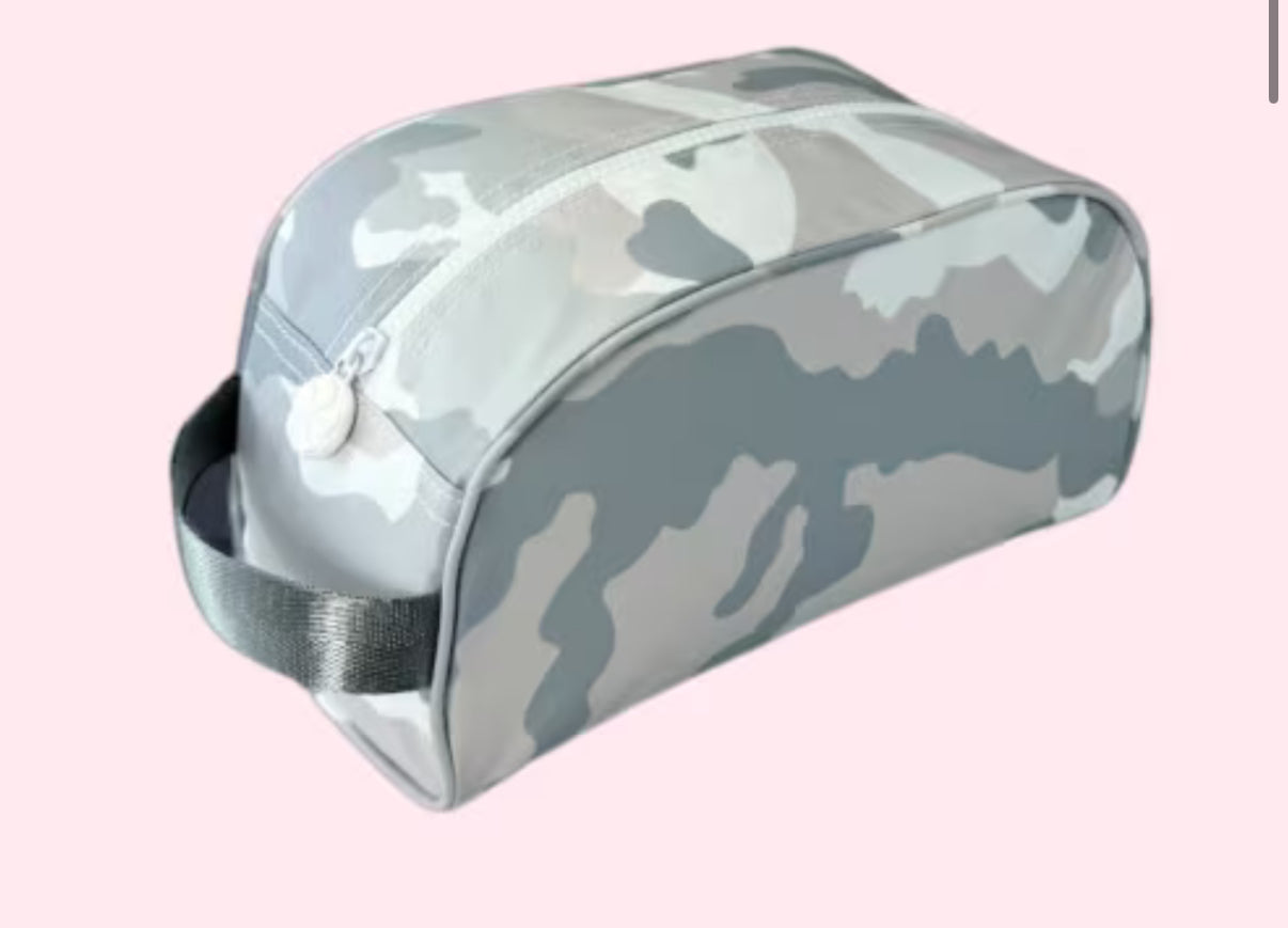 Mint Glossy Traveler